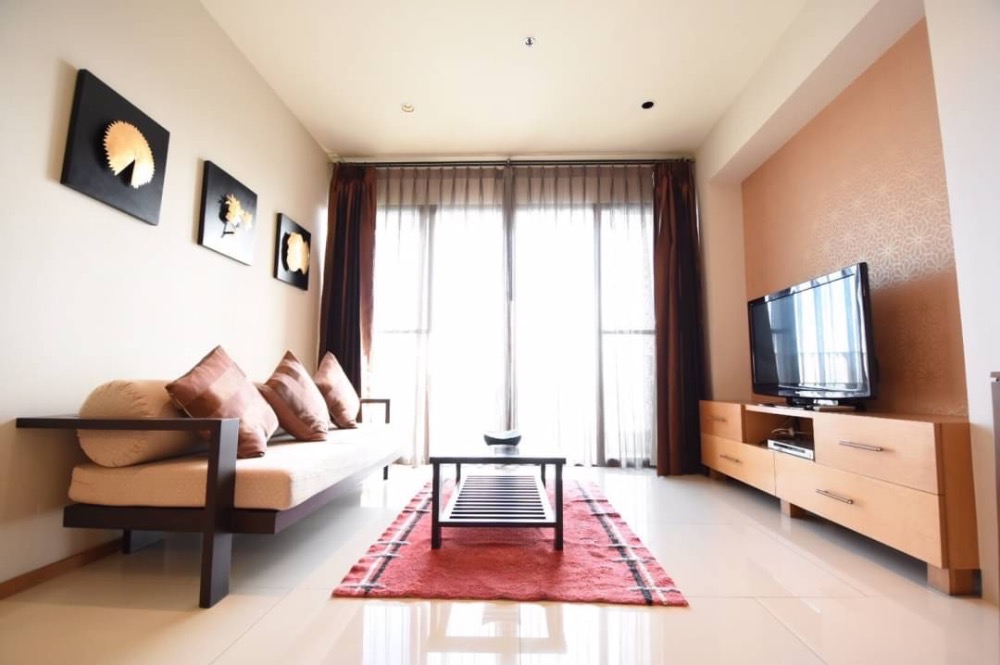 NS: For Rent!!  Emporio place Sukhumvit24