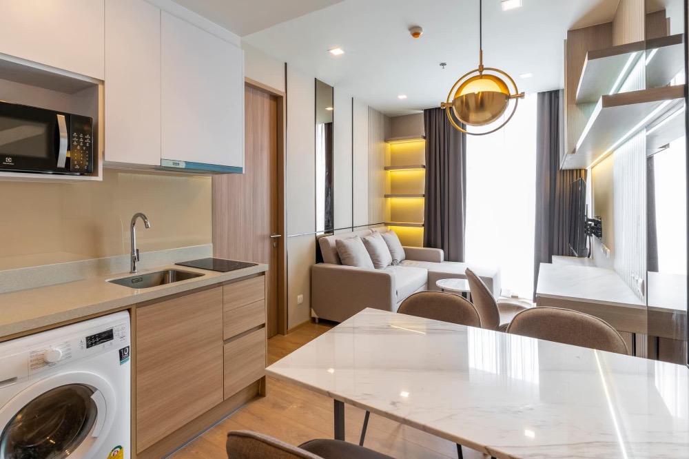 Rent: Noble Around Sukhumvit 33 in the middle of EM District!