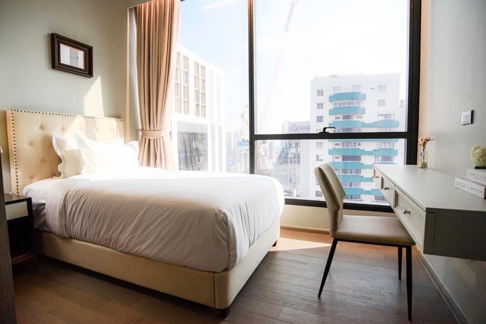 Ns: For Rent!!  Celes Asoke condominium.