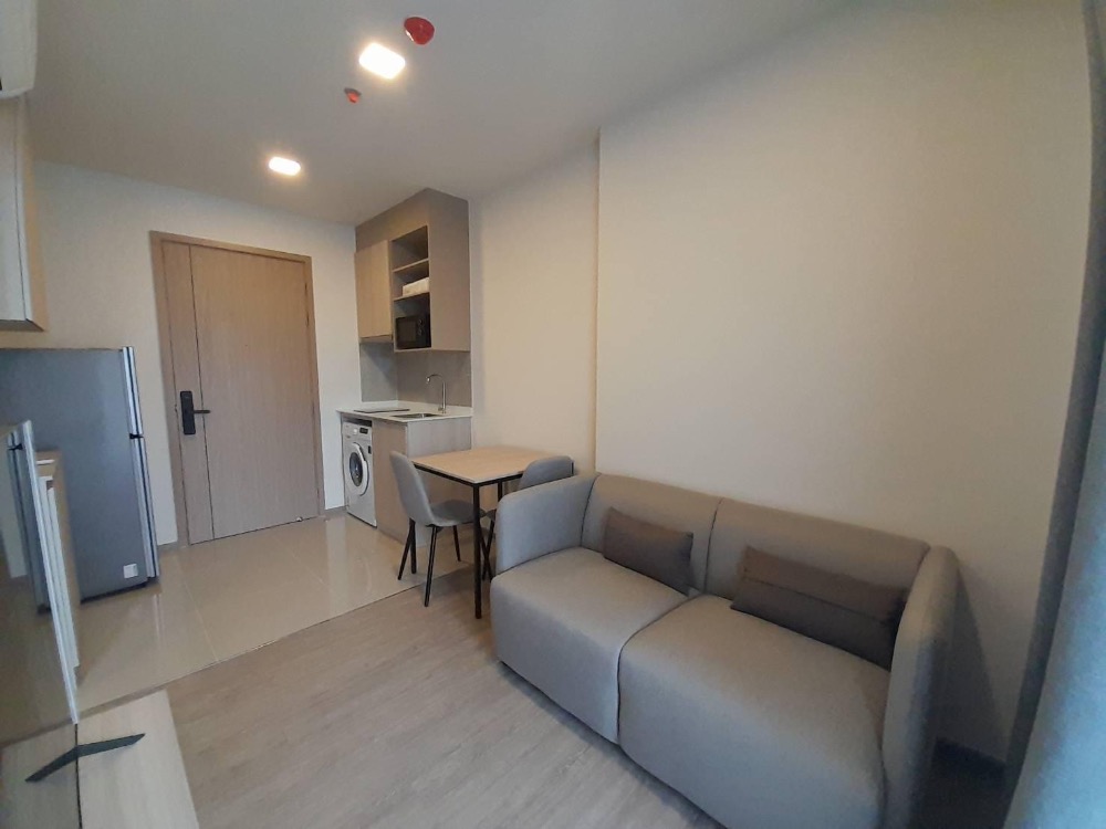 Ns: For Rent!!  Nia by Sansiri Sukhumvit 71 condominium.