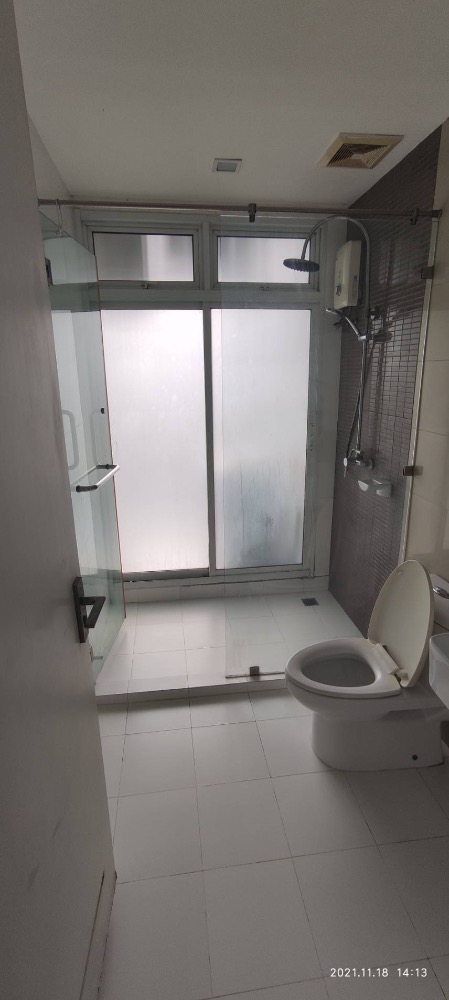 Ns: For Rent !!   The Bloom Sukhumvit 71