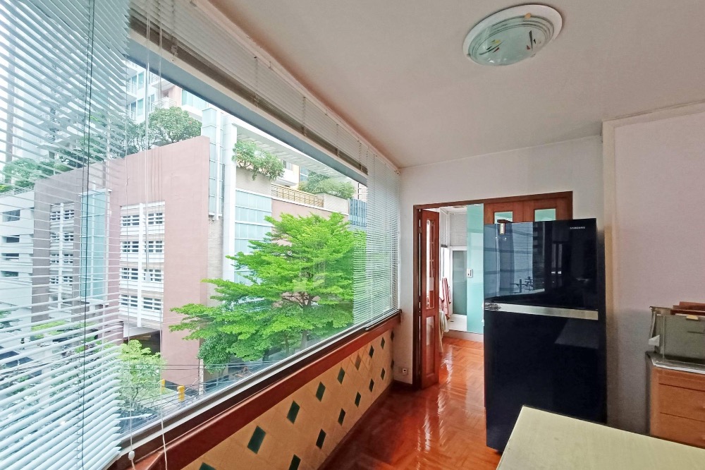 Ns: For Sale !! Premier Condominium