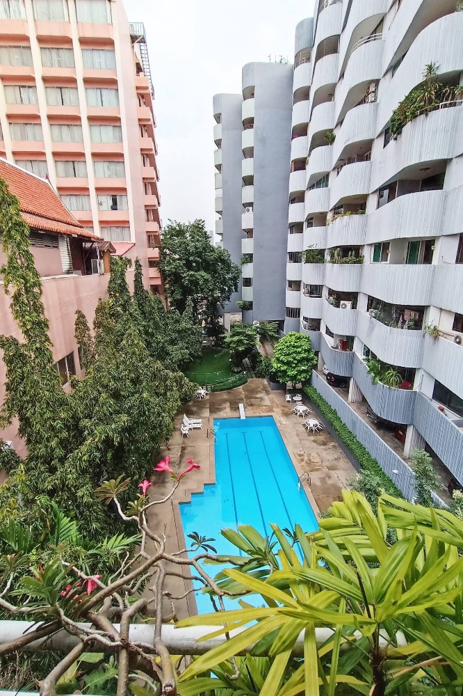 Ns: For Sale !! Premier Condominium